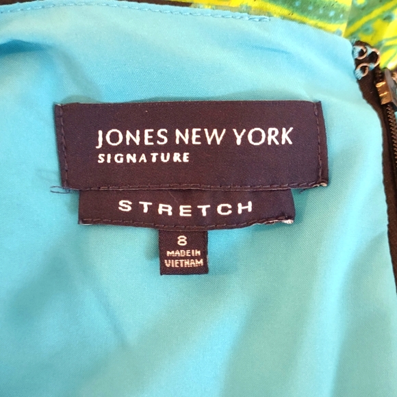 Jones New York Signature Stretch Green Floral Print Sleeveless Dress. Si… - Picture 10 of 10